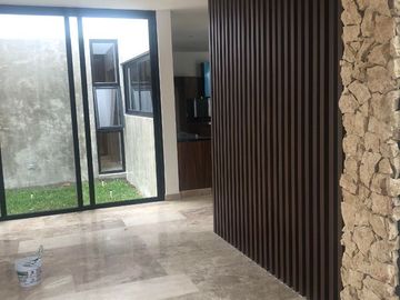 Hermosa Casa en Venta en Priv. Manantiales de Cocoyoles Mérida, Yucatán
