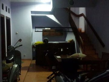 Rumah siap huni di Candi Golf Tembalang. FULL FURNISH