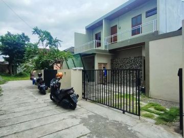 Rumah Baru Cluster Modern Kawasan Exclusive Nologaten Utara AMPLAZ