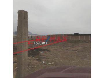 ✨ ¡Oportunidad Única para Inversionistas y/o Casa de campo o negocio! ✨

Descubre el potencial de este amplio terreno situado en una ubicación privi