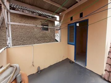 Rumah Nyaman di Bandung Indah Raya Cipamokolan dekat Fasilitas Umum
