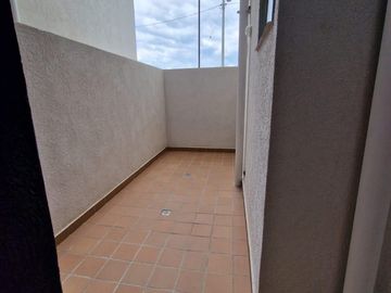 apartamento en venta en las mercedes. Cod V16122