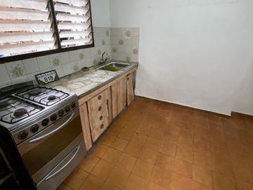 CHALET 3 AMBIENTES MORON SUR