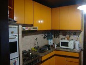 Vende:Chalet