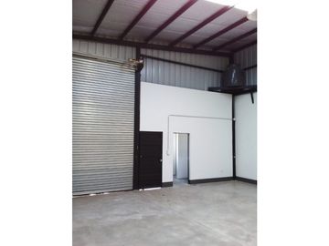 VENTA GALPON IMPECABLE A ESTRENAR