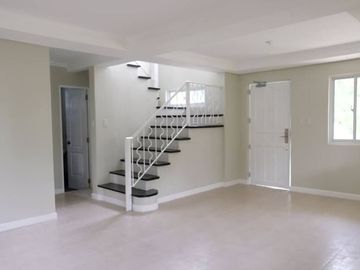 American South Design House and Lot Near Nuvali