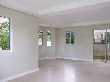 American South Design House and Lot Near Nuvali