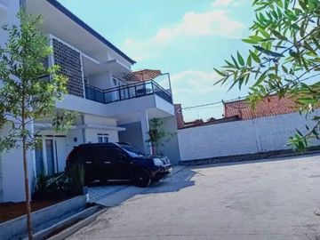Di Jual Rumah Siap Huni 4 Kamar Full Furnished di Antapani Bandung