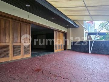 Turun Turun Harga!!! Rumah Mewah Full Marmer Lokasi Strategis di Puspitaloka BSD