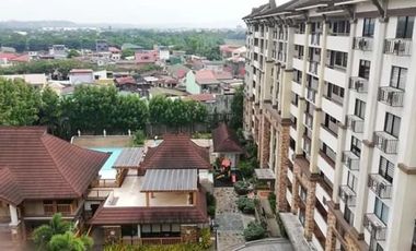 2 BR condo with balcony near Eastwood katipunan Cubao LRT Santolan Pasig City