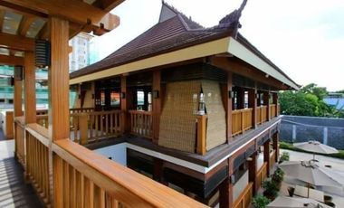 2 BR condo with balcony near Eastwood katipunan Cubao LRT Santolan Pasig City