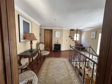 Casa en venta de 5 dorm. en Las Condes