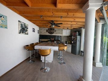 Casa en venta de 5 dorm. en Las Condes