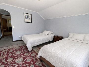 Casa en venta de 5 dorm. en Las Condes
