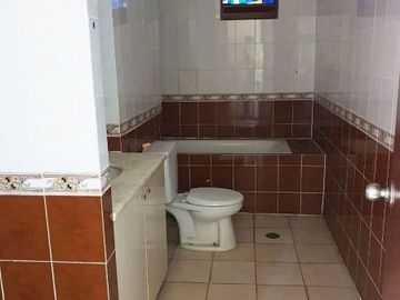 SEWA Murah banget Apartemen Taman Anggrek Residence 3Bed unfurnish lt 30