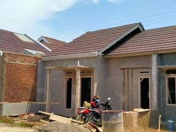 Jual rumah keluarga dengan keunggulan free design