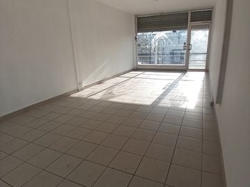 Rento local en Arturo B de La Garza, San Nicolas de los Garza, Nuevo Leon