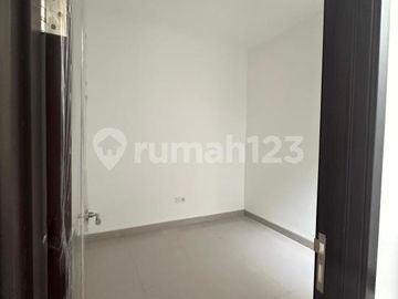 Disewa Murah Rumah Pik 2 Bagus 4 Kamar Tidur Pantai Indah Kapuk 2