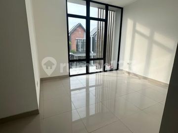 Disewa Murah Rumah Pik 2 Bagus 4 Kamar Tidur Pantai Indah Kapuk 2