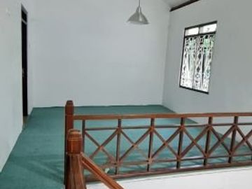 DIJUAL RUMAH MEGAH TEPI JL VETERAN KOTA JOGJA COCOK UTK HOMESTAY, GUEST HOUSE