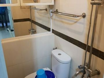 Apartemen green pramuka city full furnish wifi ready