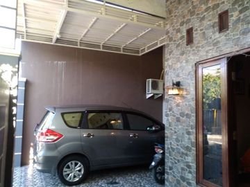 Jual Rumah 2 Lantai Permata Tropodo Regency Terawat Siap Huni