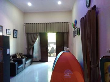 Jual Rumah 2 Lantai Permata Tropodo Regency Terawat Siap Huni