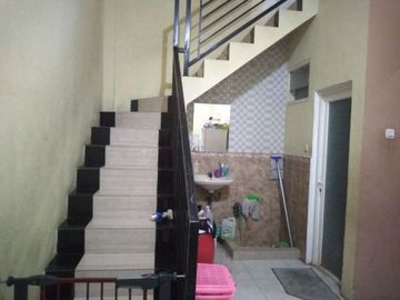 Jual Rumah 2 Lantai Permata Tropodo Regency Terawat Siap Huni