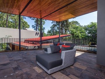 VENTA CASA AVANDARO VALLE DE BRAVO - BOSQUE ALTO