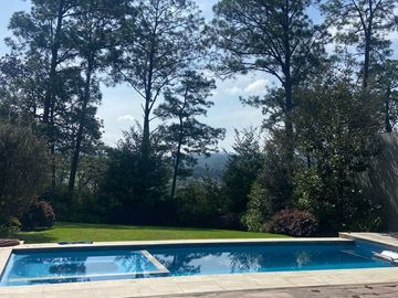 VENTA CASA AVANDARO VALLE DE BRAVO - BOSQUE ALTO