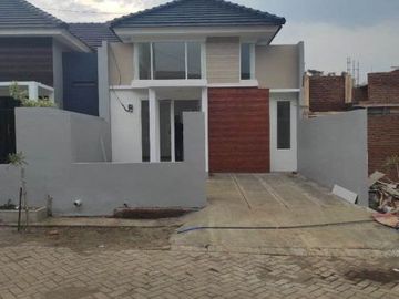 Rumah Murah 2 Lantai Dekat Kampus Brawijaya Di Joyo Agung Kota Malang