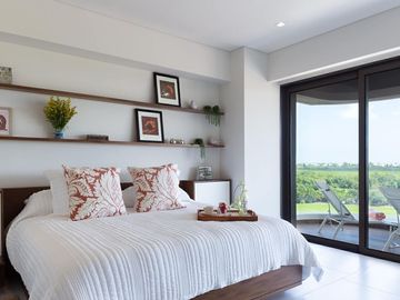 Departamento en edificio sustentable con vista al mar, campo de golf y reserva