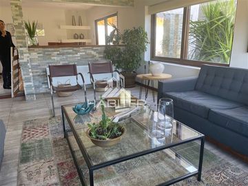 Gran Casa mediterránea 5D,4B, Zapallar Curicó (36676)