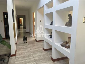 Gran Casa mediterránea 5D,4B, Zapallar Curicó (36676)