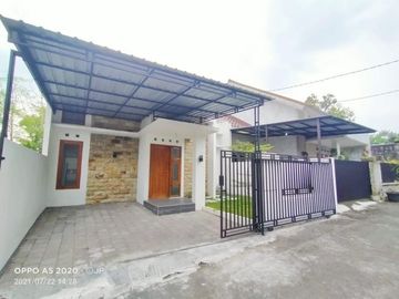 Rumah Sleman Baru di Jalan Kaliurang km 10 Siap Huni