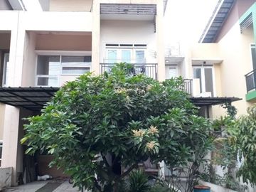 Dijual cepat rumah 2 lantai daerah Ciwastra Bandung ( BU )