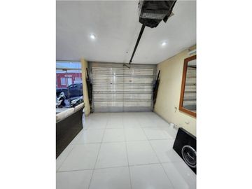 VENTA DE CASA DE 3 PISOS EN CONDOMINIO SOL DE PIMENTEL