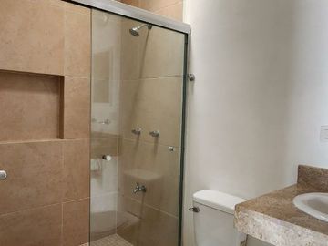 Venta casa 3 recamaras con piscina en Real Montejo