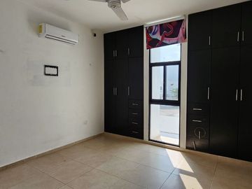 Venta casa 3 recamaras con piscina en Real Montejo