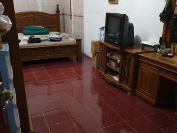 Rumah second di Beji Timur Depok