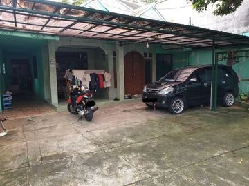 Rumah second di Beji Timur Depok