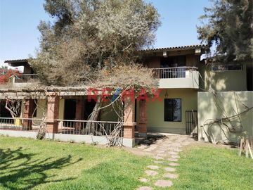 🏡 ¡Gran Oportunidad de Inversión! Terreno en Venta en Chincha Alta

📍 Ubicación: Av. Luis Galvez Chipoco N° 243, Chincha Alta

🔹 Características:
