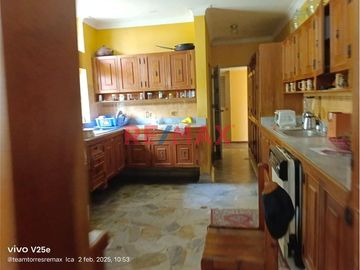 🏡 ¡Gran Oportunidad de Inversión! Terreno en Venta en Chincha Alta

📍 Ubicación: Av. Luis Galvez Chipoco N° 243, Chincha Alta

🔹 Características: