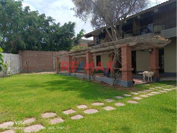 🏡 ¡Gran Oportunidad de Inversión! Terreno en Venta en Chincha Alta

📍 Ubicación: Av. Luis Galvez Chipoco N° 243, Chincha Alta

🔹 Características: