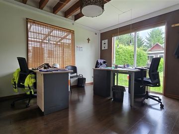 Casa en venta de 4 dorm. en Puerto Varas