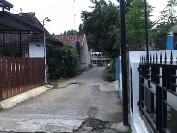 RUMAH MURAH 600 JUTAAN HANYA 400 METER KE STADION MAGUWOHARJO
