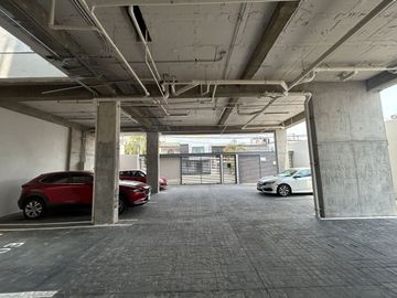 Depa entrega inmediata a 5 min de plaza del sol