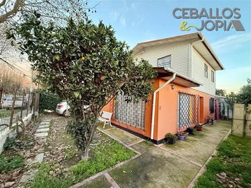 Casa en venta de 5 dorm. en Villa Alemana