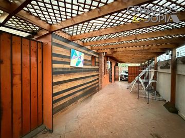 Casa en venta de 5 dorm. en Villa Alemana