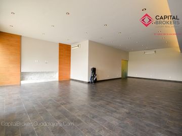 Casa de Lujo  en venta  con alberca Fracc Gran Jardín León